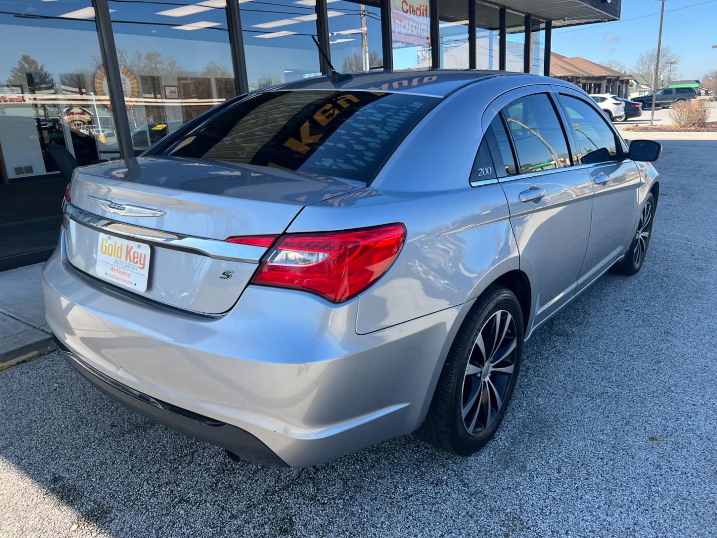 2014 Billet Silver Metall Chrysler 200 Touring (1C3CCBBB0EN) with an 2.4L L4 DOHC 16V engine, 6-Speed Automatic transmission, located at 1633 W Kimberly, Davenport, IA, 52806, (563) 323-5341, 41.559456, -90.598732 - Photo#3